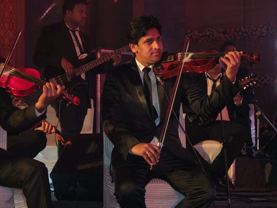 male violin player bengaluru